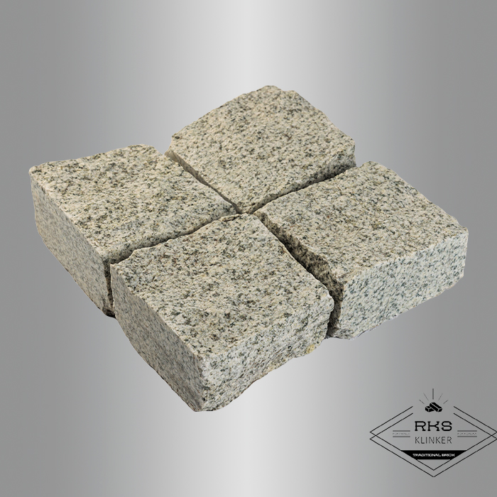 Гранитная брусчатка Мансуровская, Пилено-колотая, 100x100x50 мм в Москве