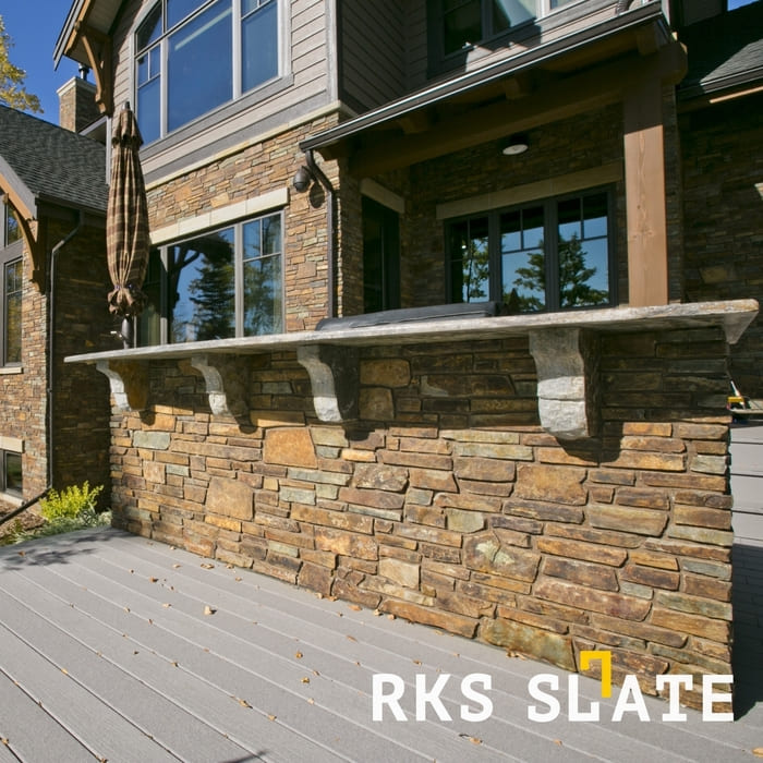 Фасадный облицовочный камень Multi Quartz Temple в Москве