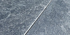 Плитка из натурального камня натурального скола для пола и стен - фото объектов RKS SLATE Сланец Silver Grey Natural (5)