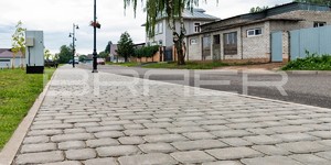 Посмотреть фото готового тротуара из плитки Браер Ривьера Серый - Набережная, Тутаев (1)